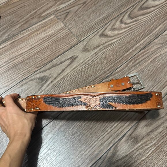 Vintage Tooled Leather Belt with Eagles and Painted Details - Size 42 - Picture 2 of 10